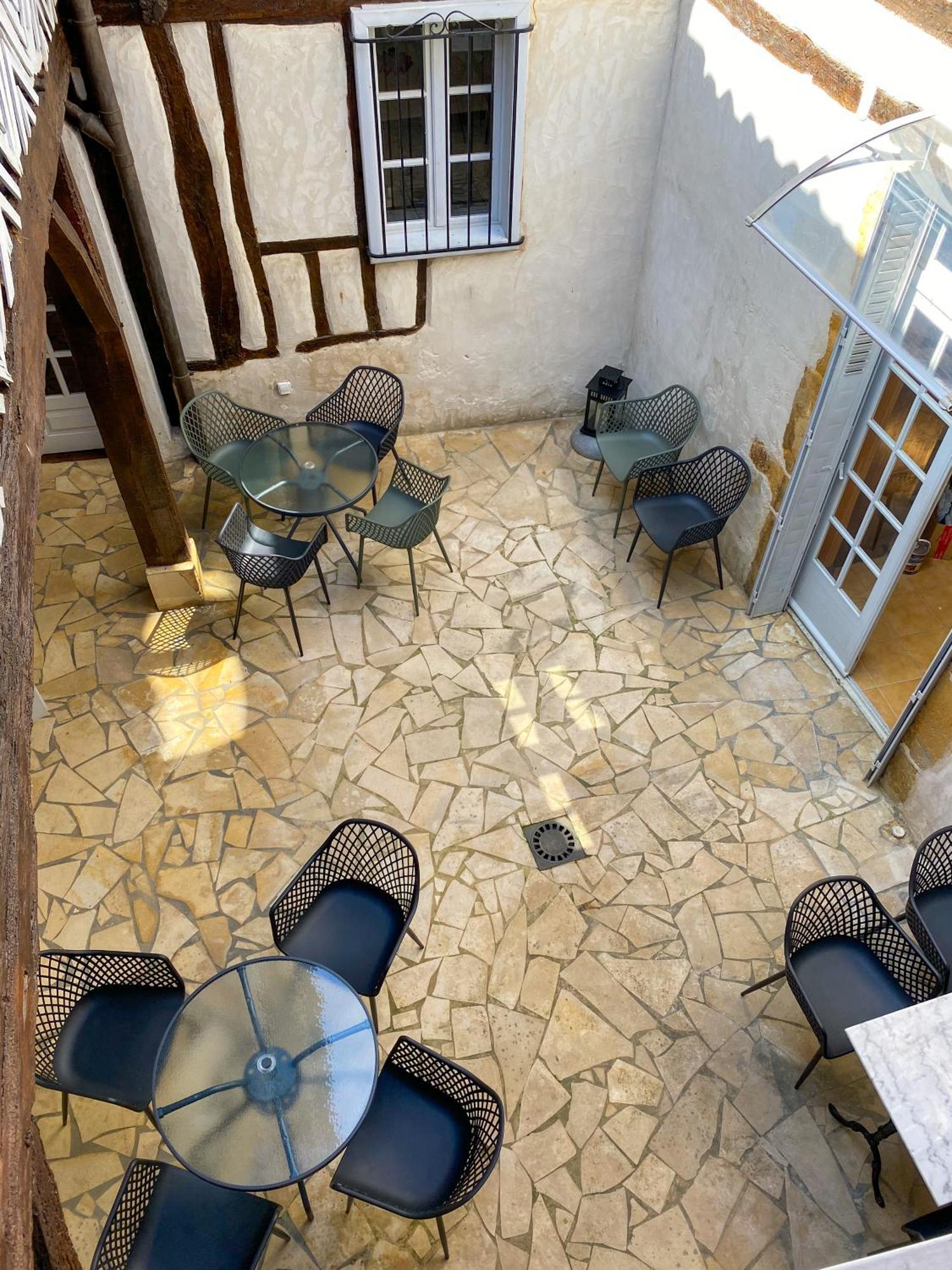 Gite Pour 4P - La Grange Des Pelerins Nogaro Exterior foto